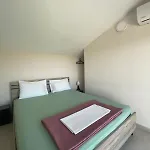 Sto Lofo Kalyvia-limenaria Thassos リメナリア