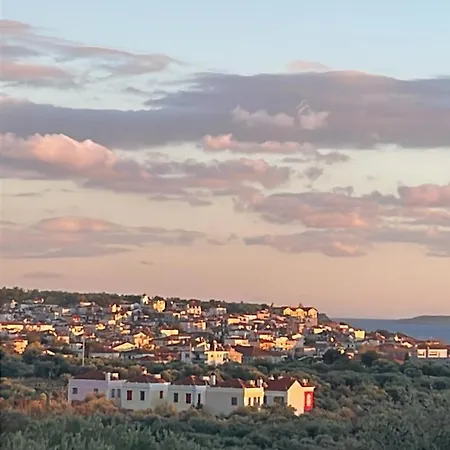 Sto Lofo Kalyvia-limenaria Thassos