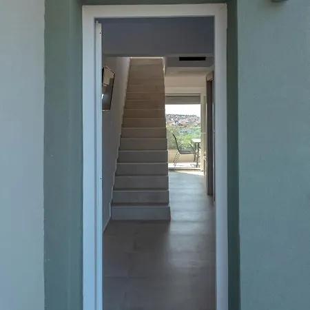 Sto Lofo Kalyvia-limenaria Thassos