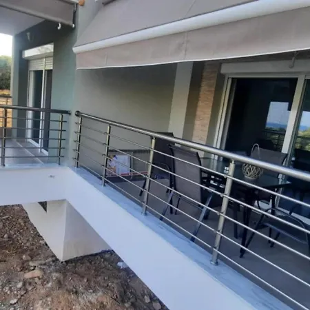 Sto Lofo Kalyvia-limenaria Thassos * Limenaria (Thasos)