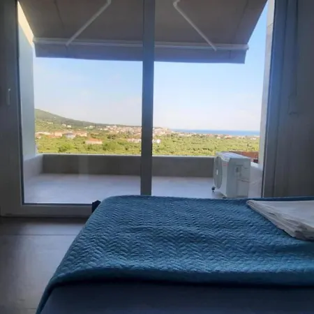 Sto Lofo Kalyvia-limenaria Thassos * Λιμενάρια