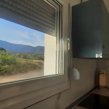 Sto Lofo Kalyvia-limenaria Thassos * Limenaria (Thasos)