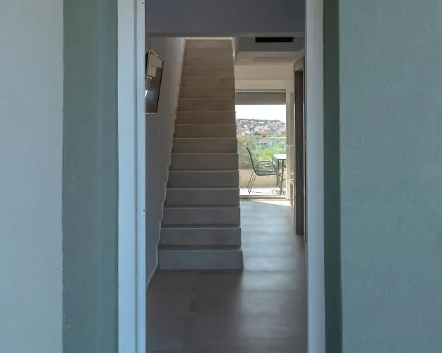 Sto Lofo Kalyvia-limenaria Thassos