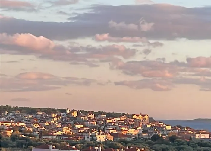 Sto Lofo Kalyvia-limenaria Thassos